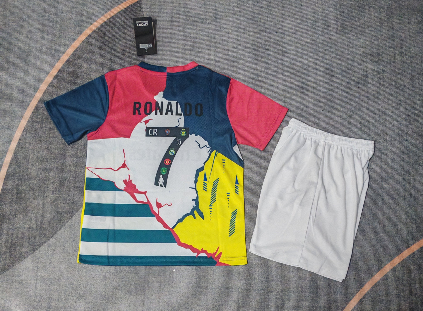 Kit Infantil Edição CR7 Carreira 25/26 - Colorido