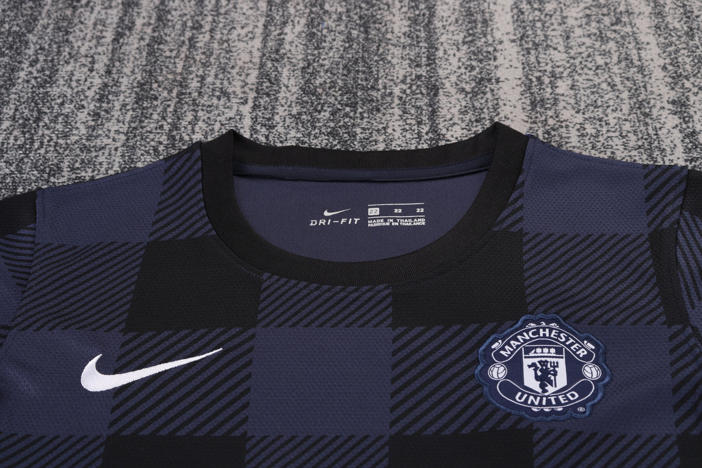 Kit infantil Manchester United Retrô Third 13/14 - Azul Escuro