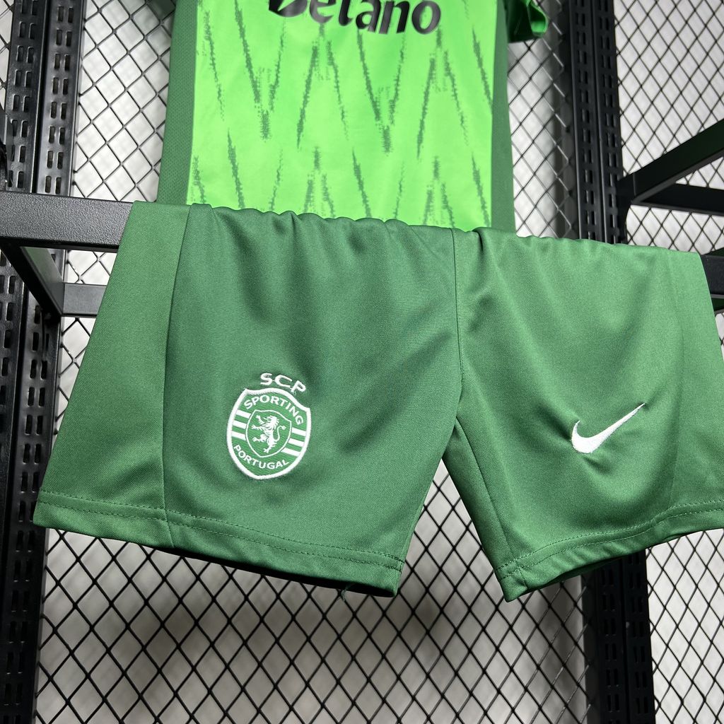 Kit Infantil Sporting Fourth 24/25 . - Verde Claro