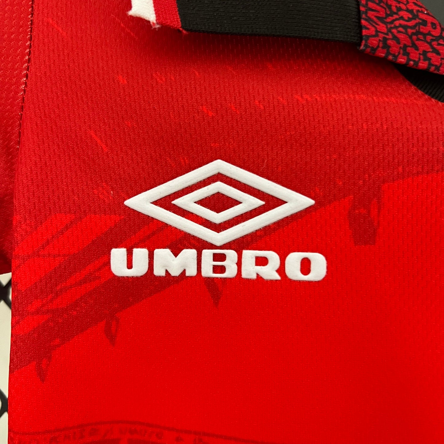 Kit infantil Manchester United Retrô Home 1994 . - Vermelho