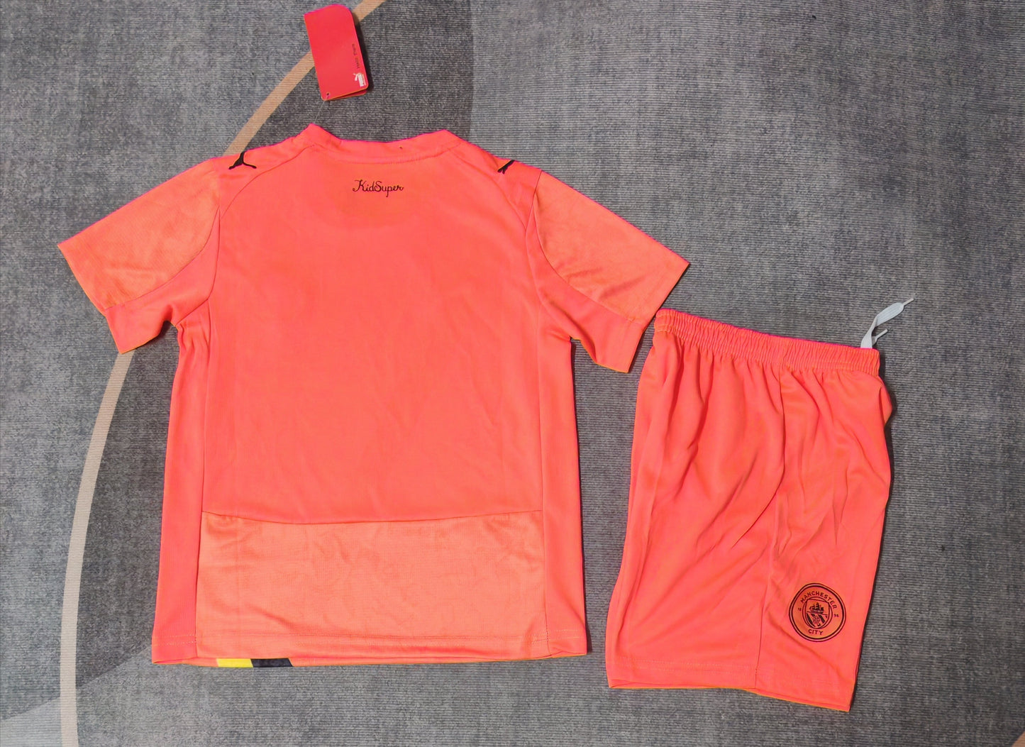 Kit Infantil Manchester City Goleiro 25/26 - Laranja