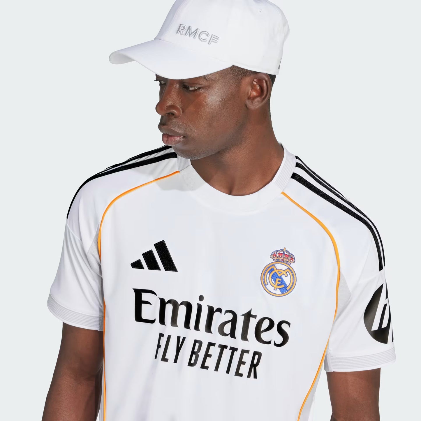 Real Madrid Home 25/26 Patch FIFA Intercontinental Champions - Branca