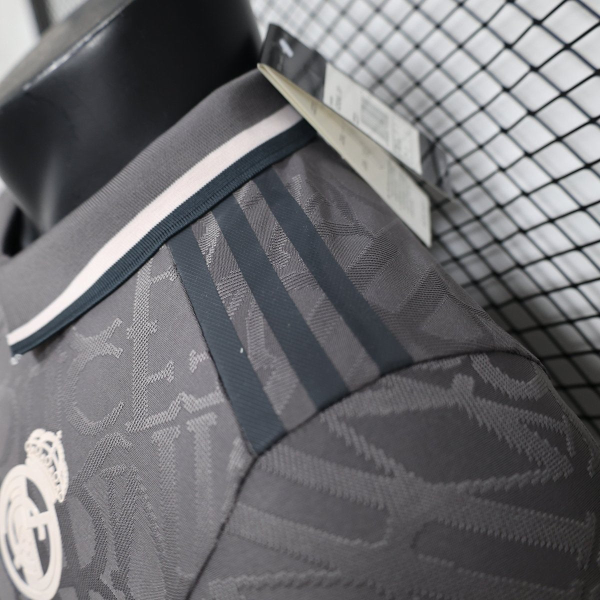 Real Madrid Third 24/25 Jogador Adidas - Cinza