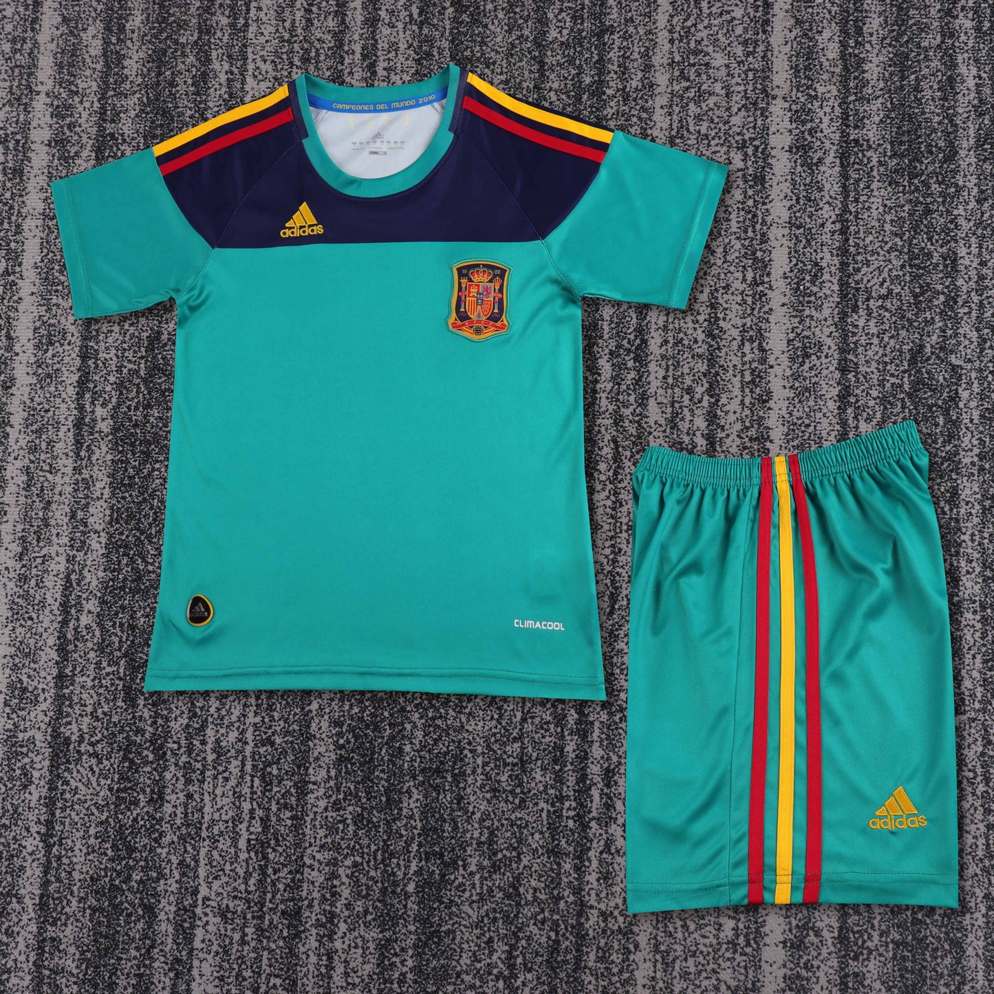 Kit Infantil Espanha Goleiro Retro 2010 - Verde