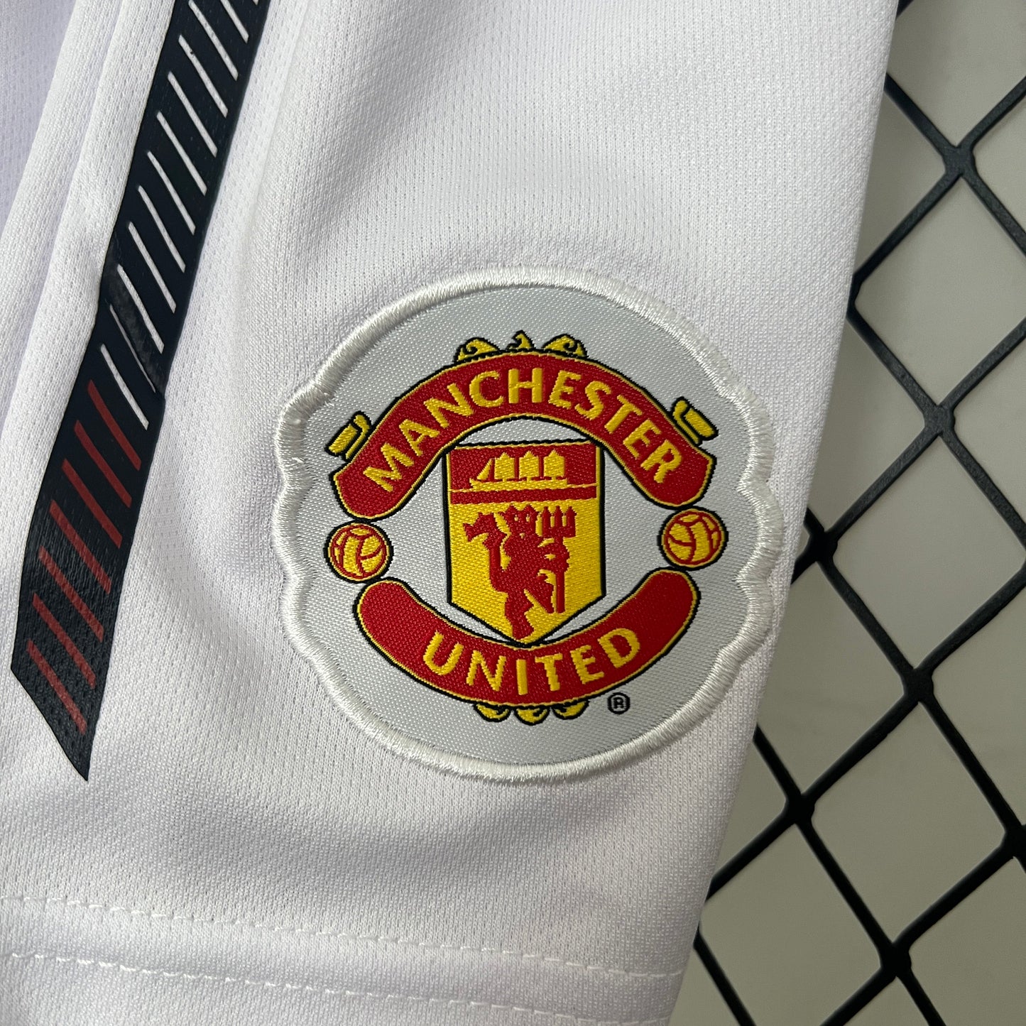 Kit infantil Manchester United Retrô Home 2010 . - Vermelho