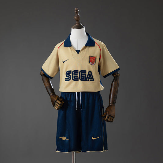 Kit Infantil Arsenal Away Retrô 00/01 - Marrom