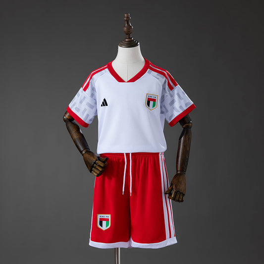 Kit Infantil Emirados Arabes Unidos Home 26/27 - Branca e Vermelha