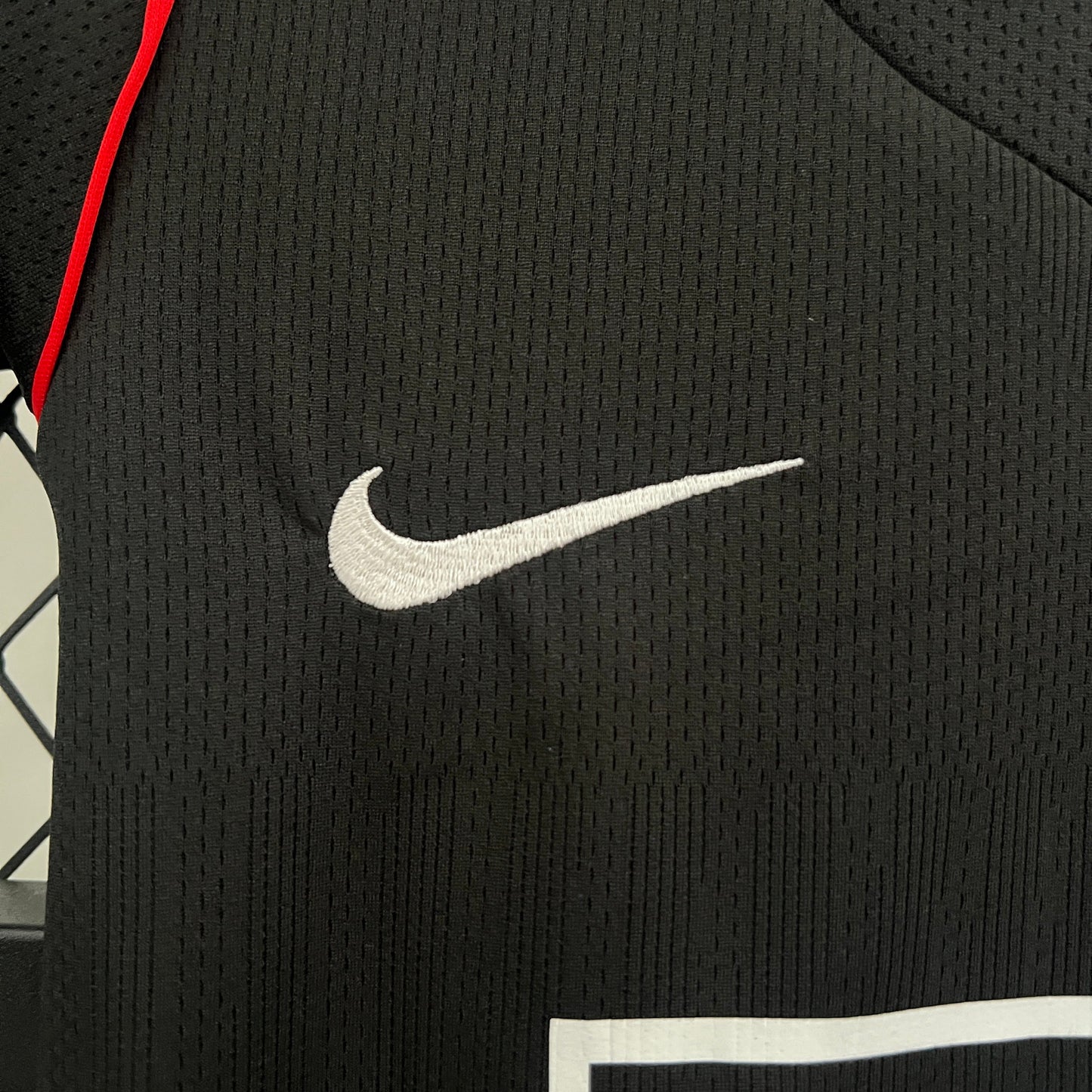 Kit infantil Manchester United Retrô Away 2008  - Preto