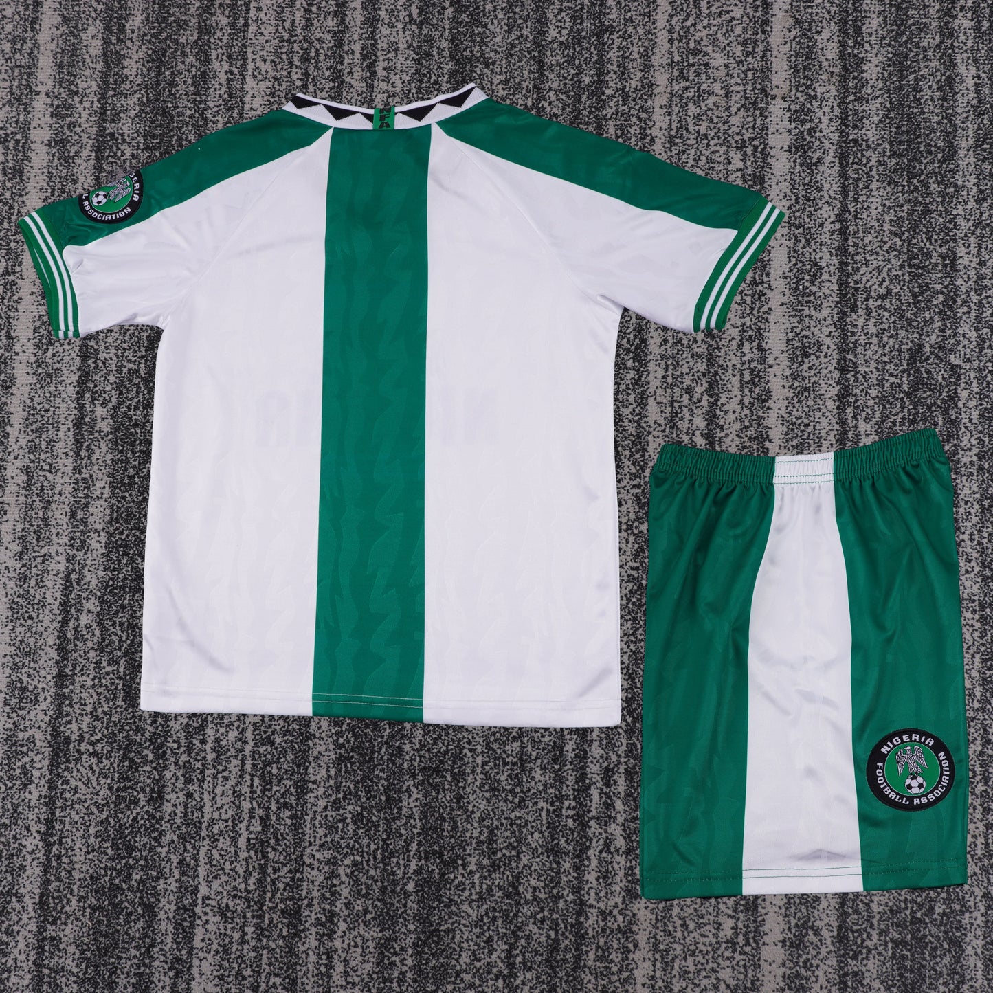 Kit Infantil Nigeria Away Retrô 1996 - Branco e Verde