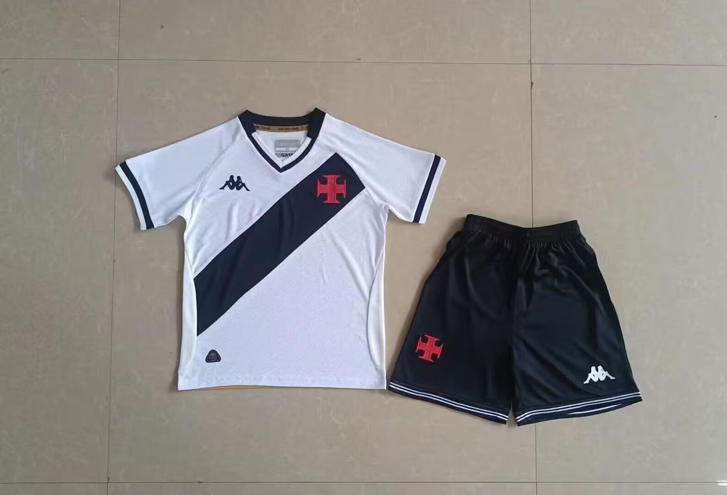 Kit Infantil Vasco Away 25/26 Kappa - Branco e Preto