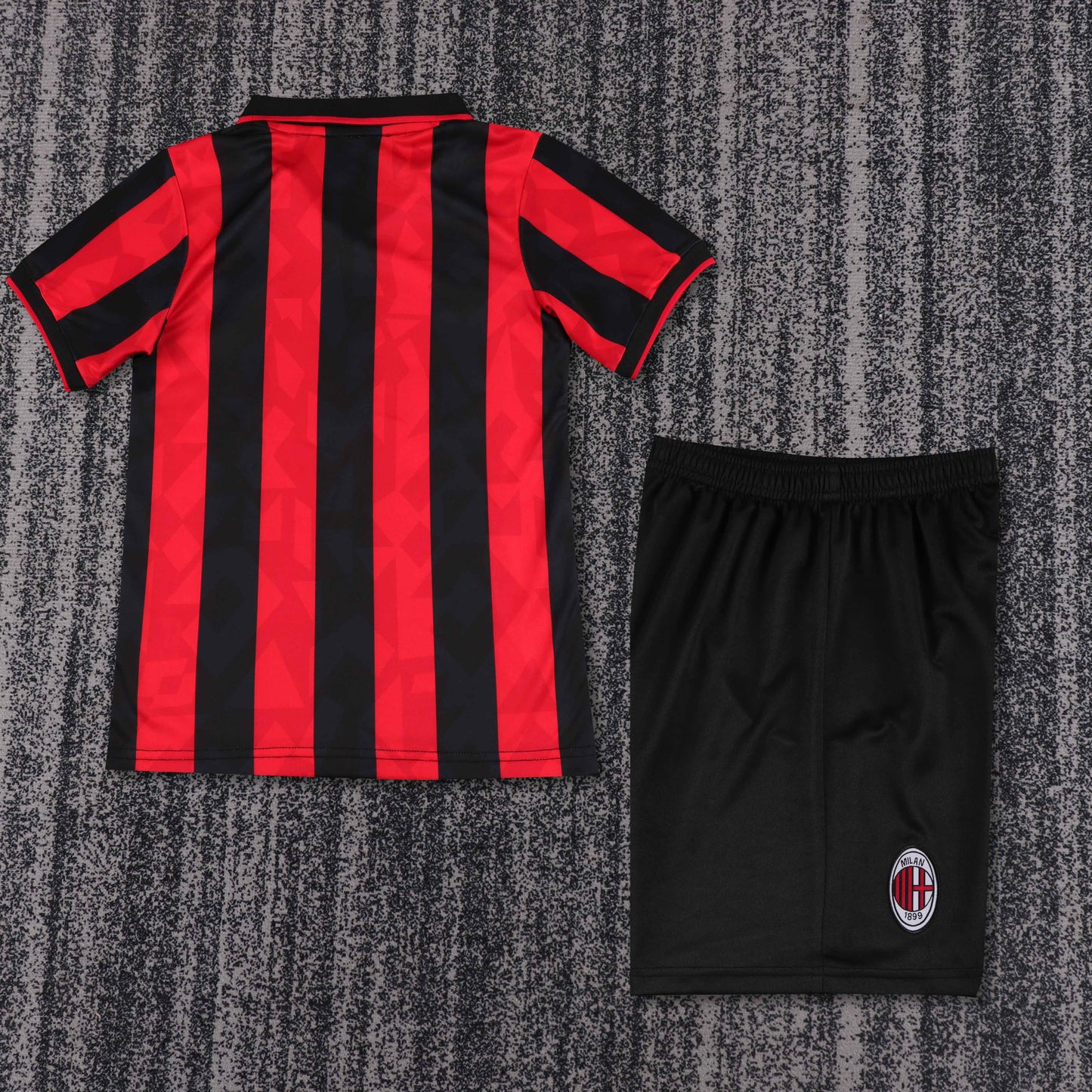 Kit Infantil Milan Home Retrô 96/97  - Vermelho e Preto