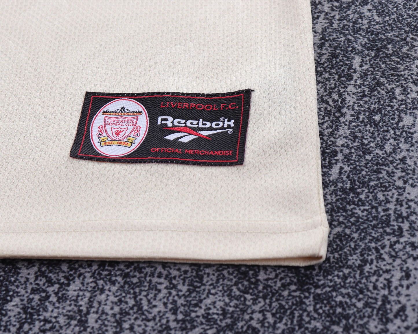 Kit Infantil Liverpool Away Retrô 96/97 Reebok - Bege