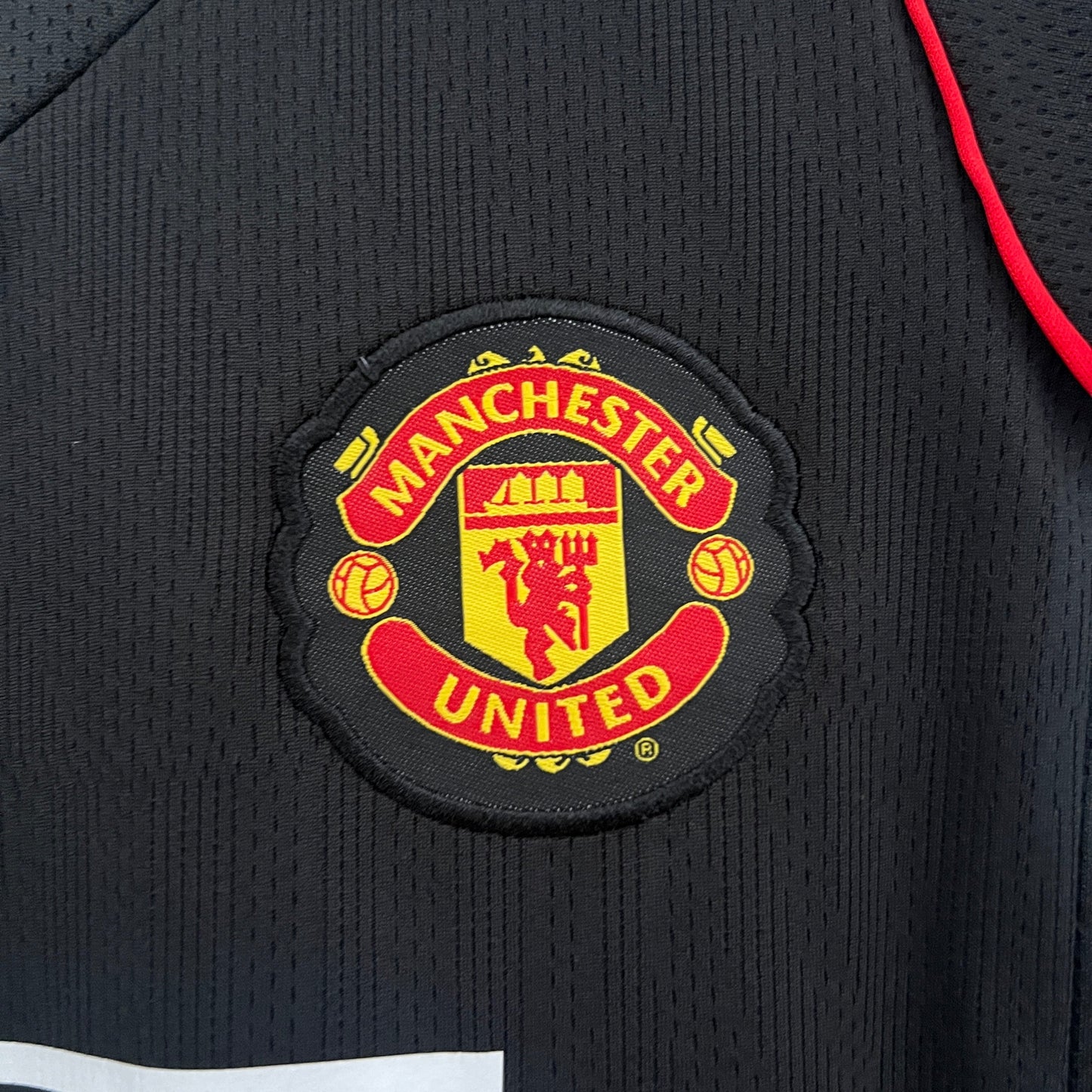 Kit infantil Manchester United Retrô Away 2008  - Preto