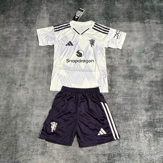 Kit infantil Manchester United Away 25/26 - Branca
