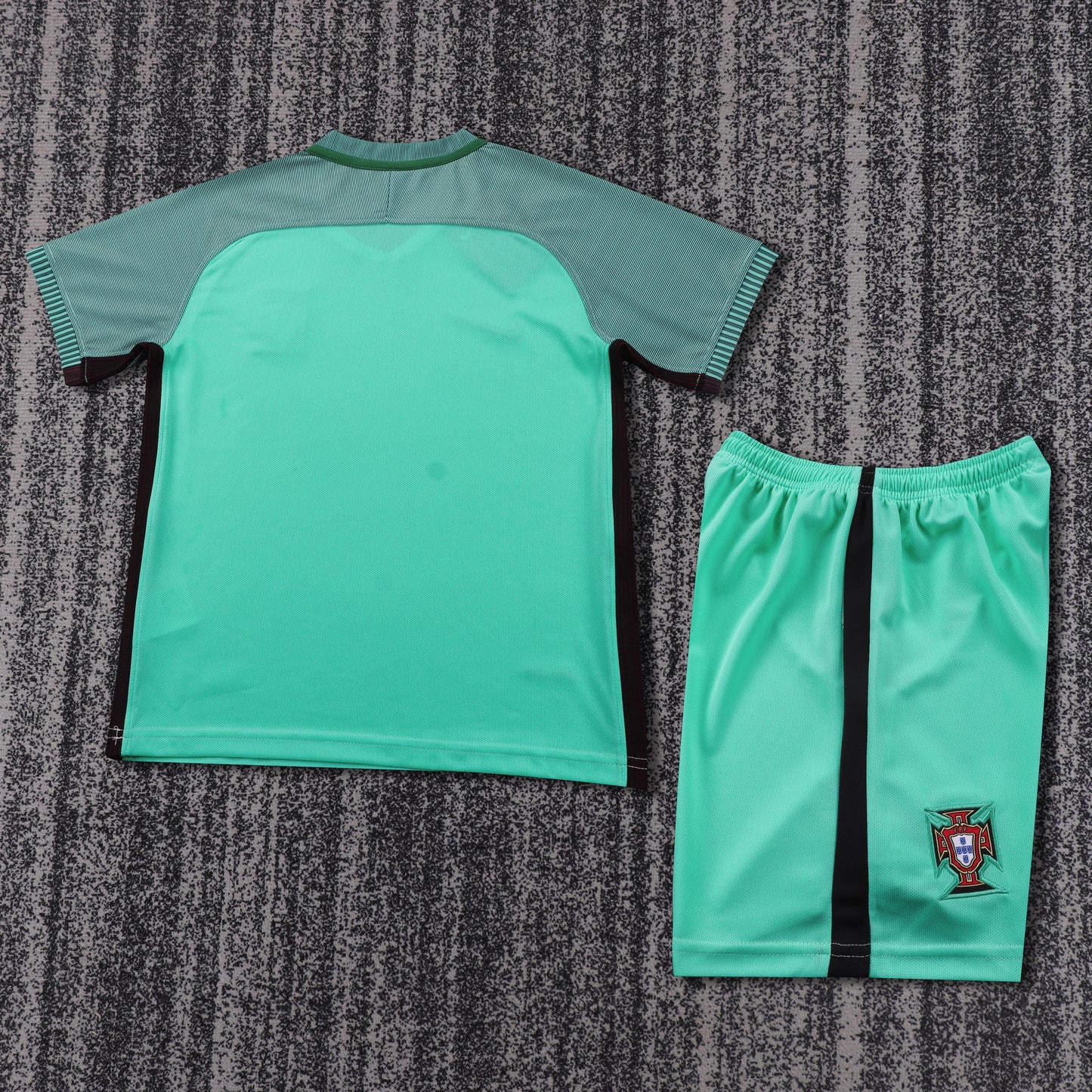 Kit Infantil Portugal Away Retrô 2016 - Verde