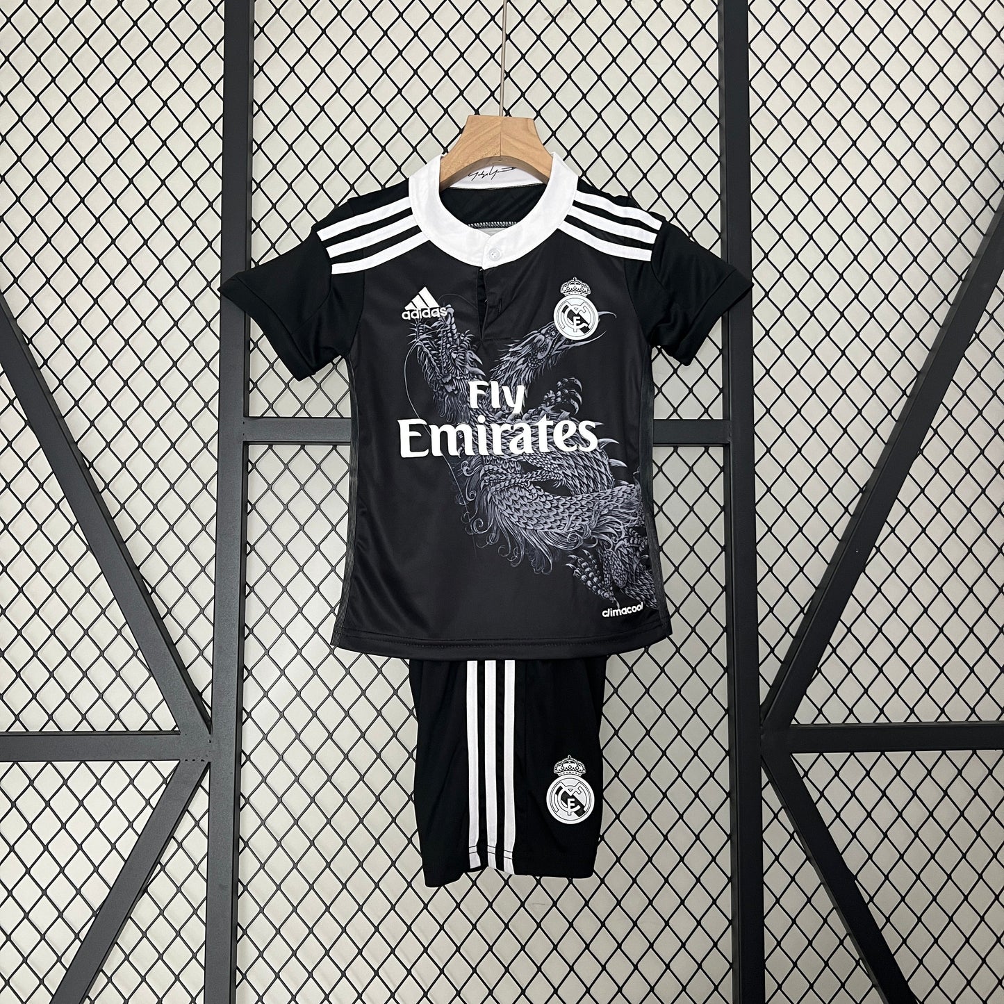 Kit Infantil Real Madrid Third Retrô 14/15 - Preto