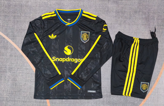 Kit infantil Manchester United Away Manga Longa 25/26  - Preto