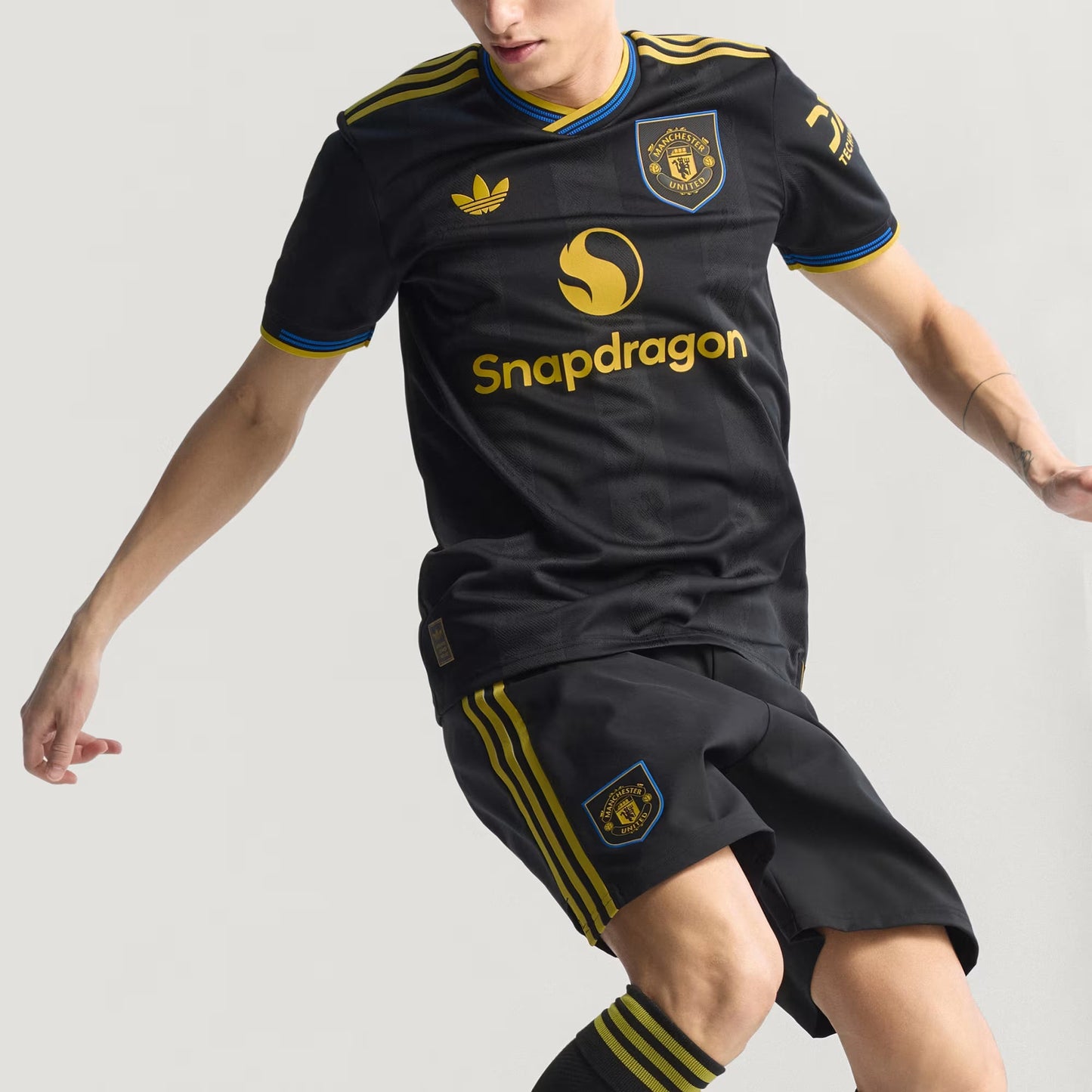 Manchester United Third 25/26 Jogador Adidas - Preta