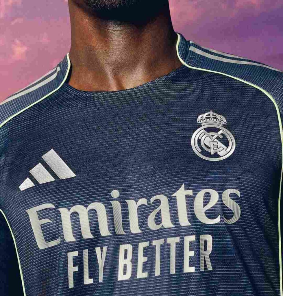 Real Madrid Away 25/26 Jogador Adidas - Cinza Escuro