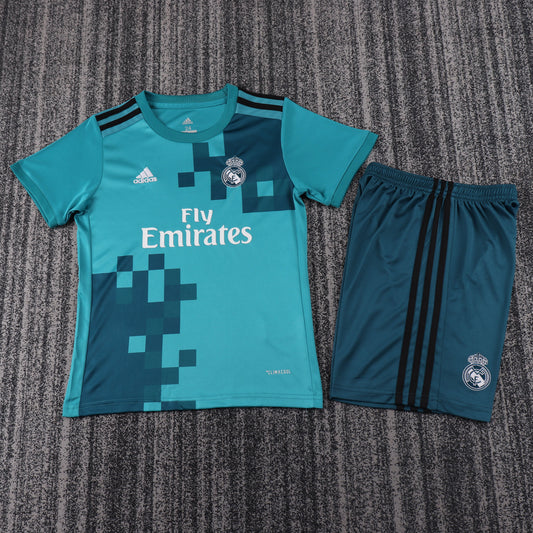 Kit Infantil Real Madrid Away Retrô 17/18 - Verde