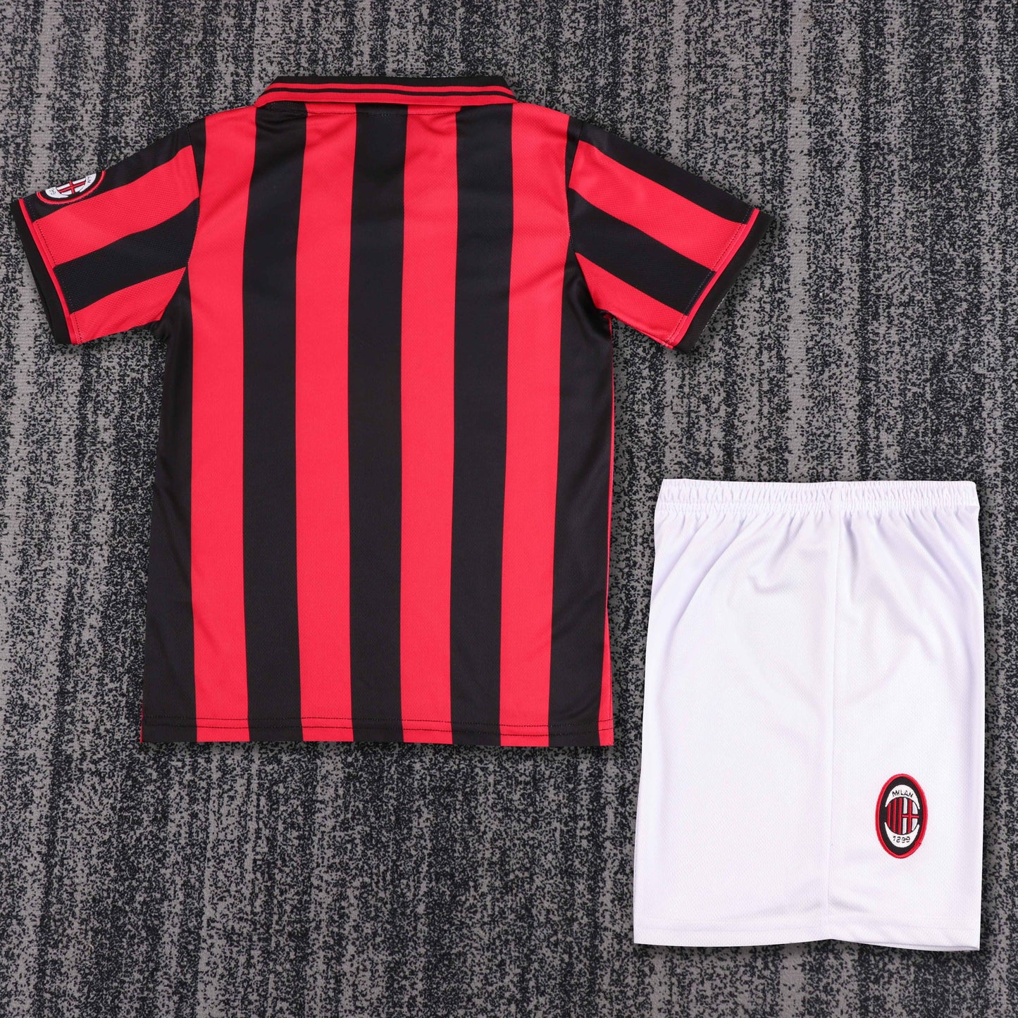Kit Infantil Milan Home Retrô 90/91 - Vermelho e Preto