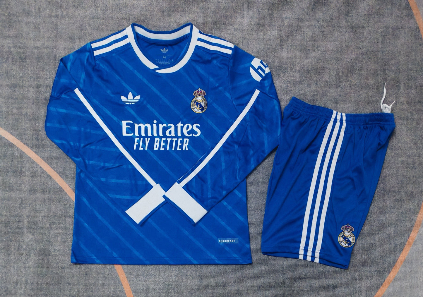 Kit Infantil Real Madrid Third Manga Longa 25/26 - Azul