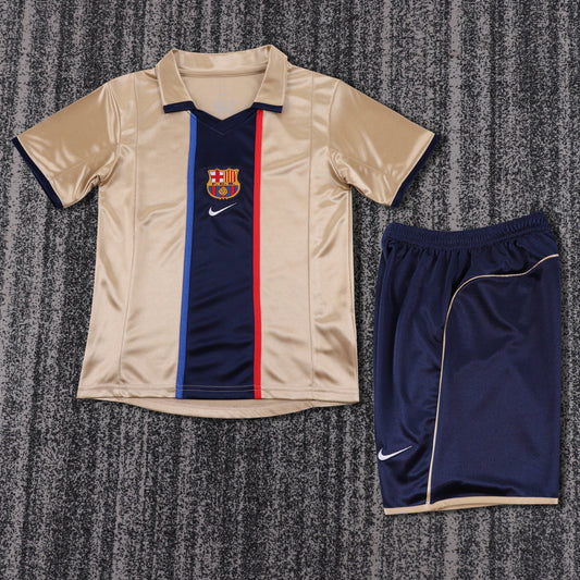 Kit Infantil Barcelona Away Retrô 01/02 - Dourado
