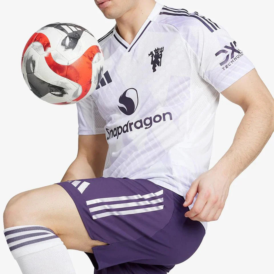 Manchester United 25/26 Away Jogador Adidas - Branca
