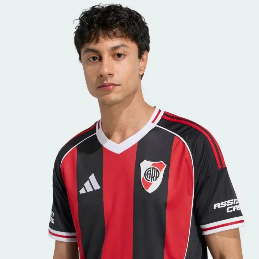 River Plate Away 25/26 Torcedor Adidas - Vermelho e Preto