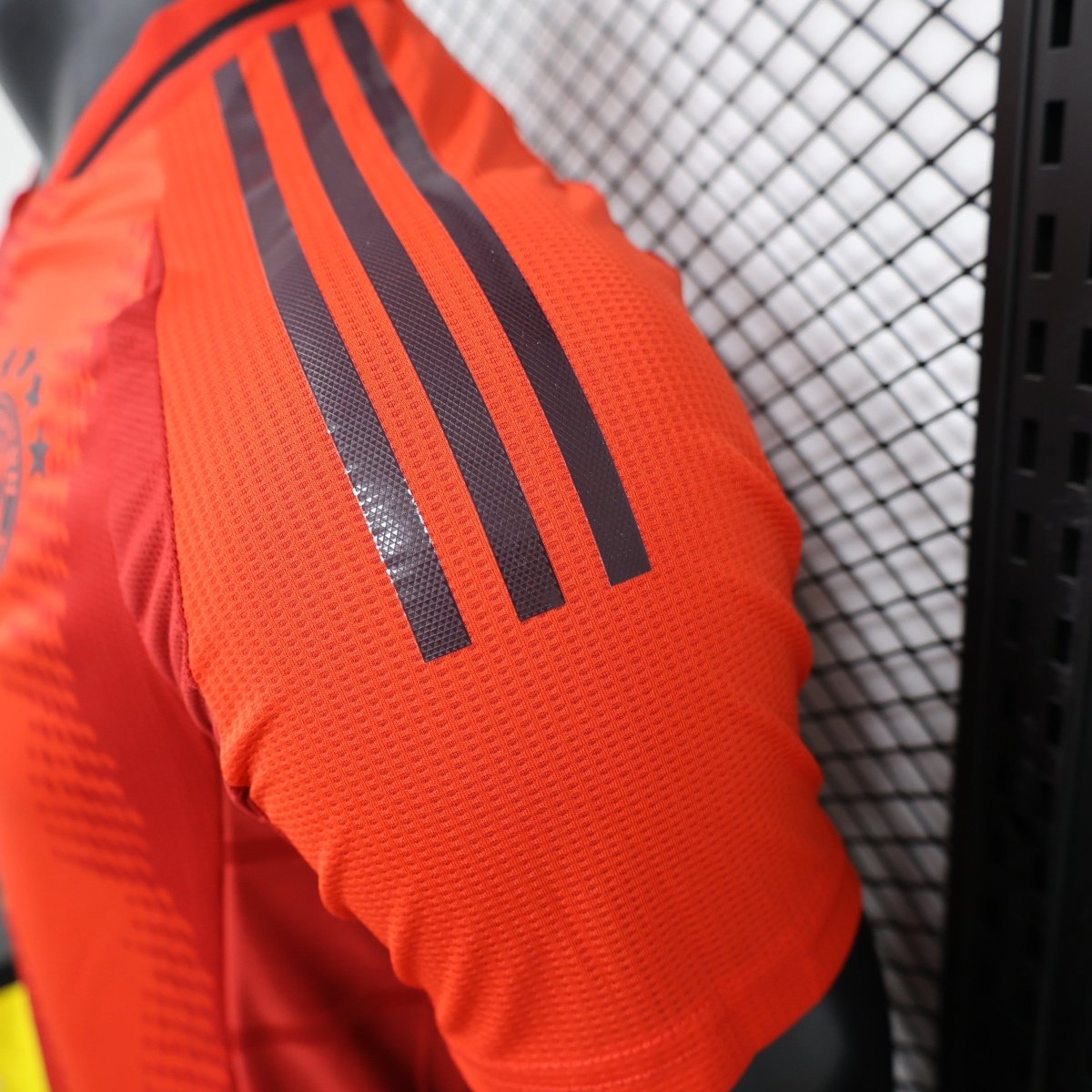 Bayern de Munique Home 24/25 Jogador Adidas - Vermelho