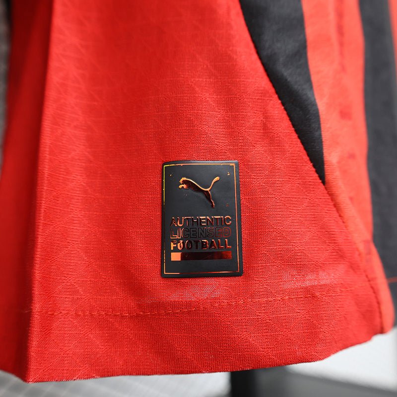 Milan Home 24/25 Jogador Puma - Vermelho e Preto
