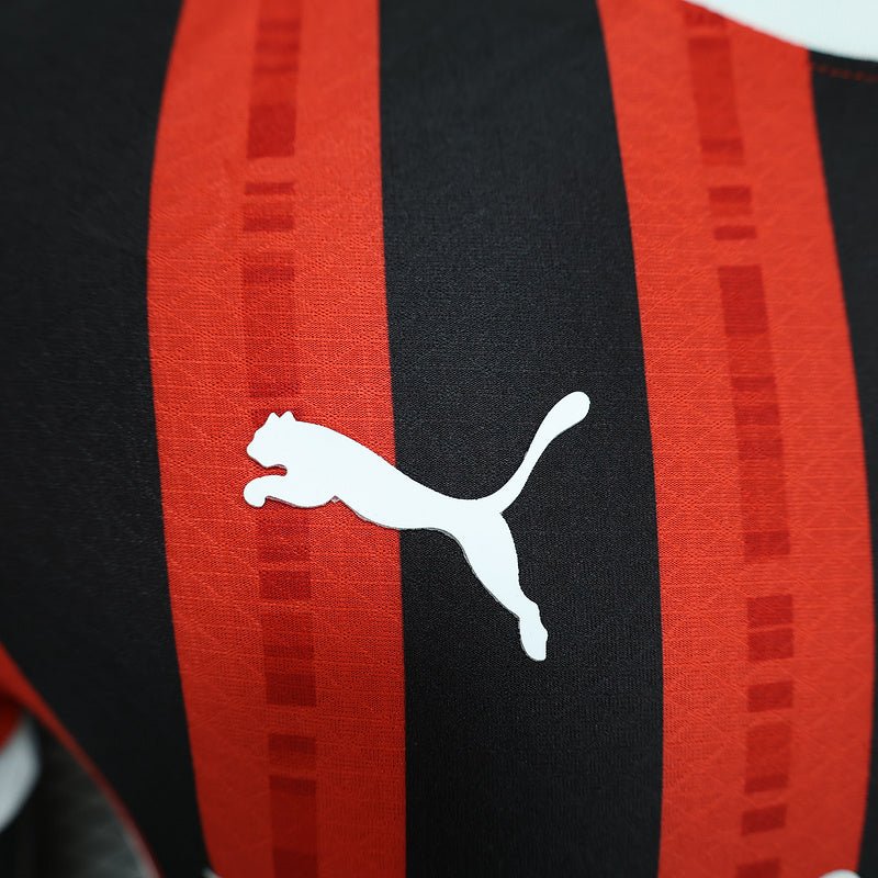 Milan Home 24/25 Jogador Puma - Vermelho e Preto