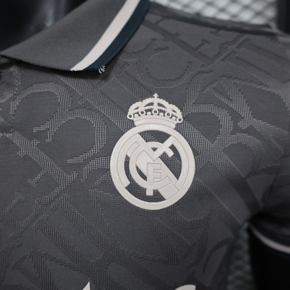 Real Madrid Third 24/25 Jogador Adidas - Cinza