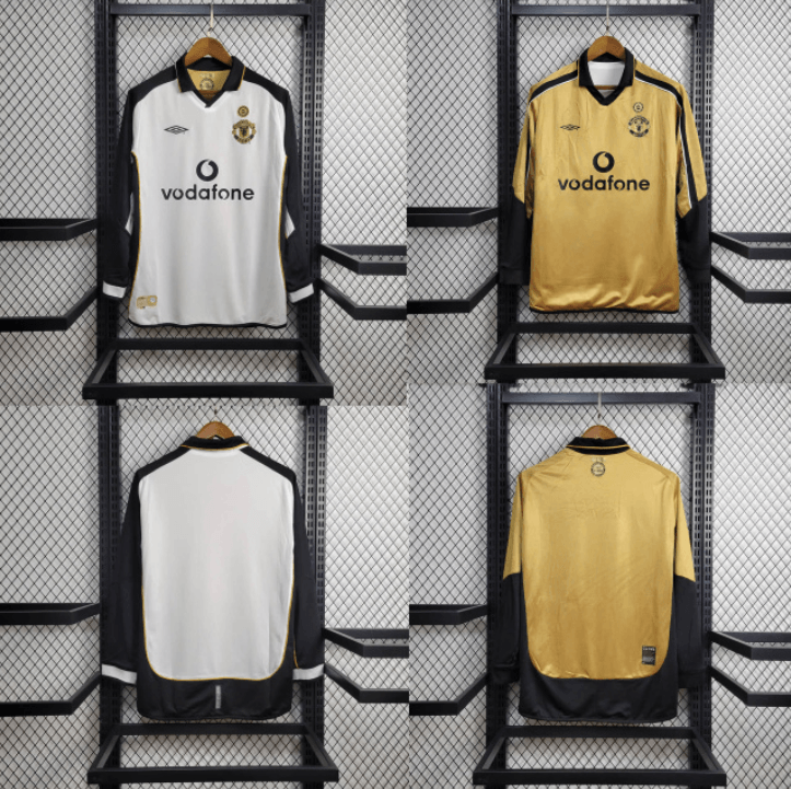 Manchester United Retro Away 01/02 Umbro Dupla face Manga Longa - Branca e Dourada