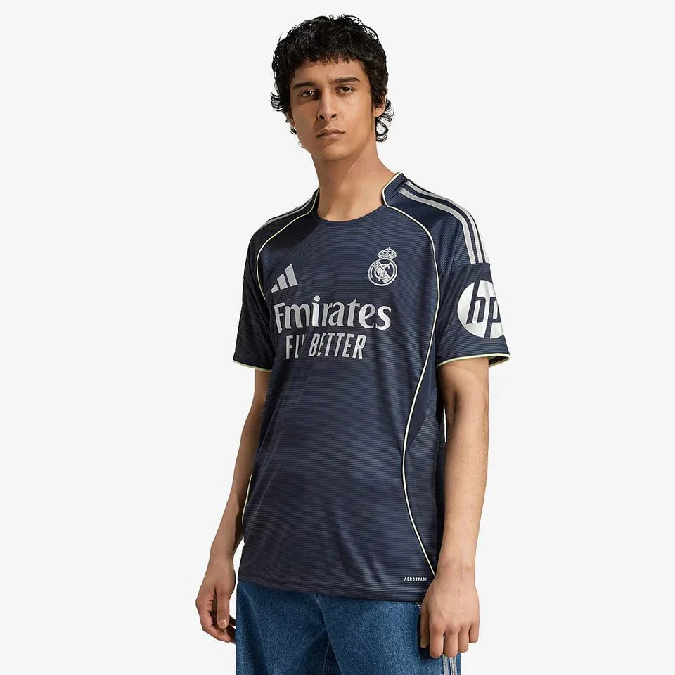 Real Madrid Away 25/26 Patch FIFA Intercontinental Champions - Cinza Escuro
