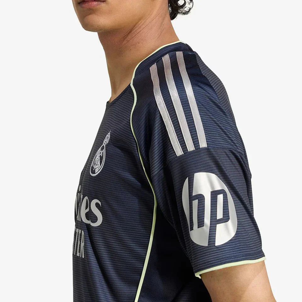 Real Madrid Away 25/26 Patch FIFA Intercontinental Champions - Cinza Escuro