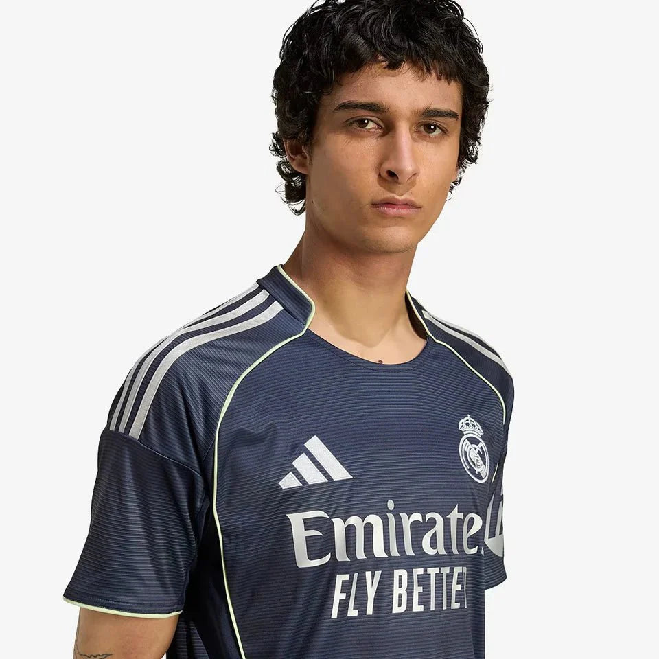 Real Madrid Away 25/26 Patch FIFA Intercontinental Champions - Cinza Escuro