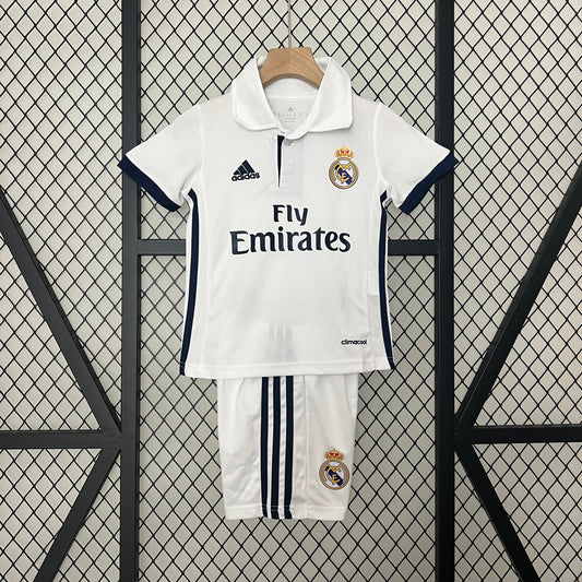 Kit Infantil Real Madrid Home Retrô 16/17 - Branco