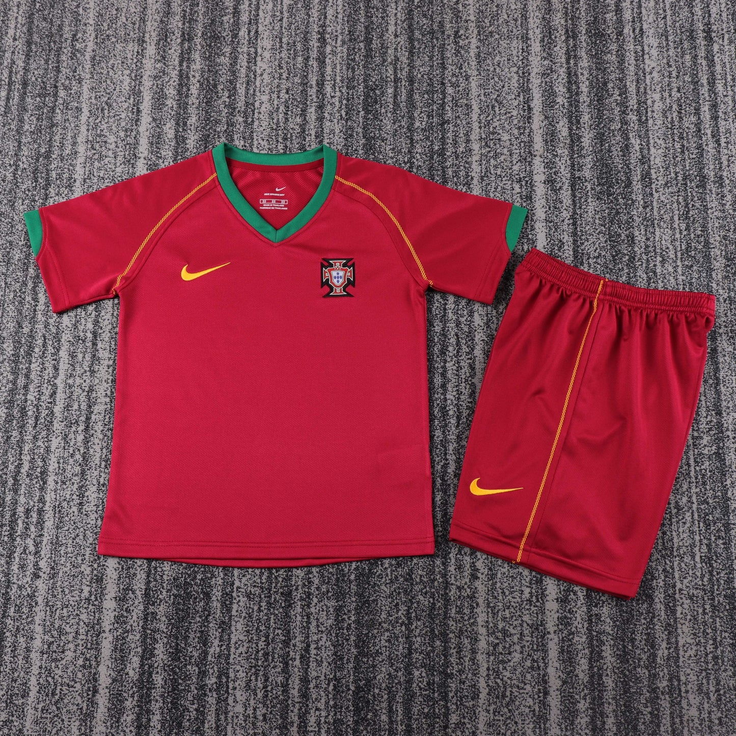 Kit Infantil Portugal Home Retrô 2006 - Vermelho