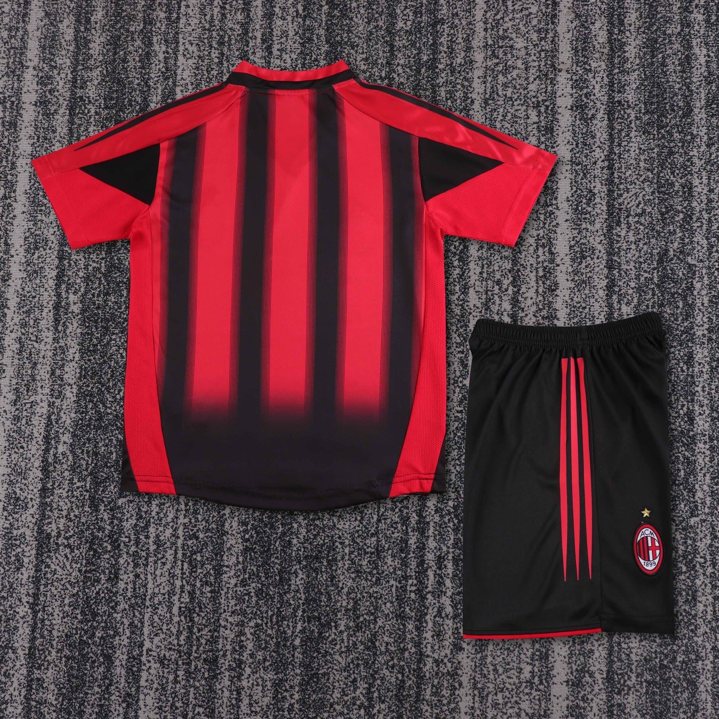 Kit Infantil Milan Home Retrô 04/05 - Vermelho e Preto