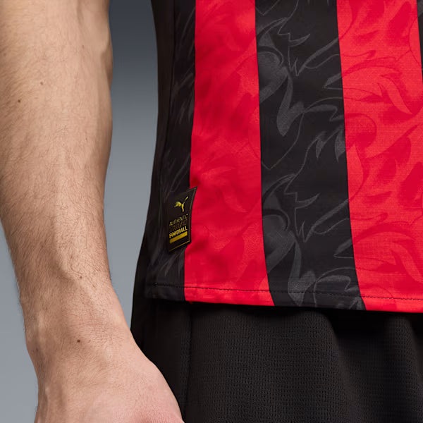 Milan Home 25/26 Jogador Puma - Vermelho e Preto