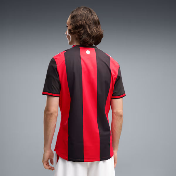 Milan Home 26/27 Jogador Puma - Vermelho e Preto